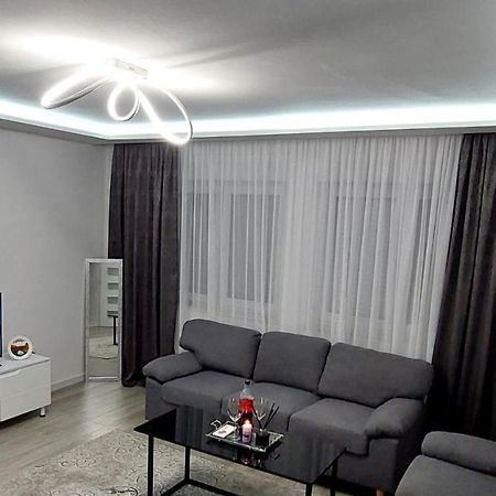 Big Delux Apartment Мостар Екстер'єр фото