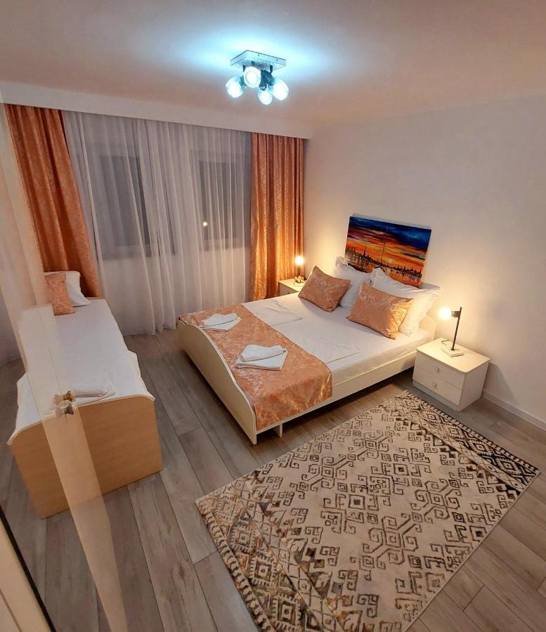 Big Delux Apartment Мостар Екстер'єр фото
